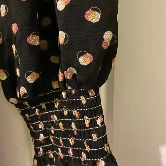 Max studio wrap around dress-medium NWT - Picture 4 of 10